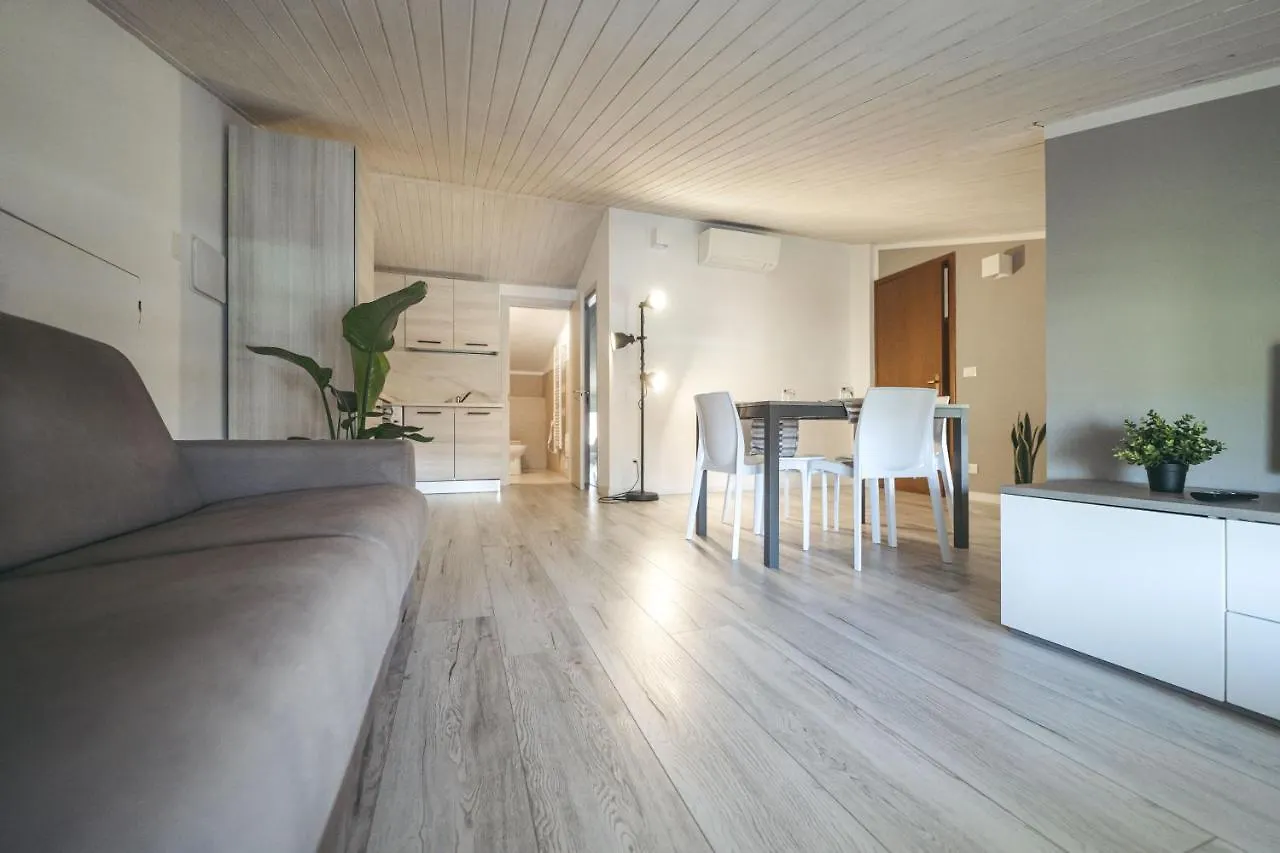 Mansarda Maxi House Desenzano Apartment Desenzano del Garda