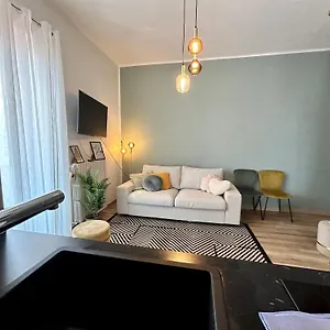 Apartment Design At Garda, Desenzano del Garda