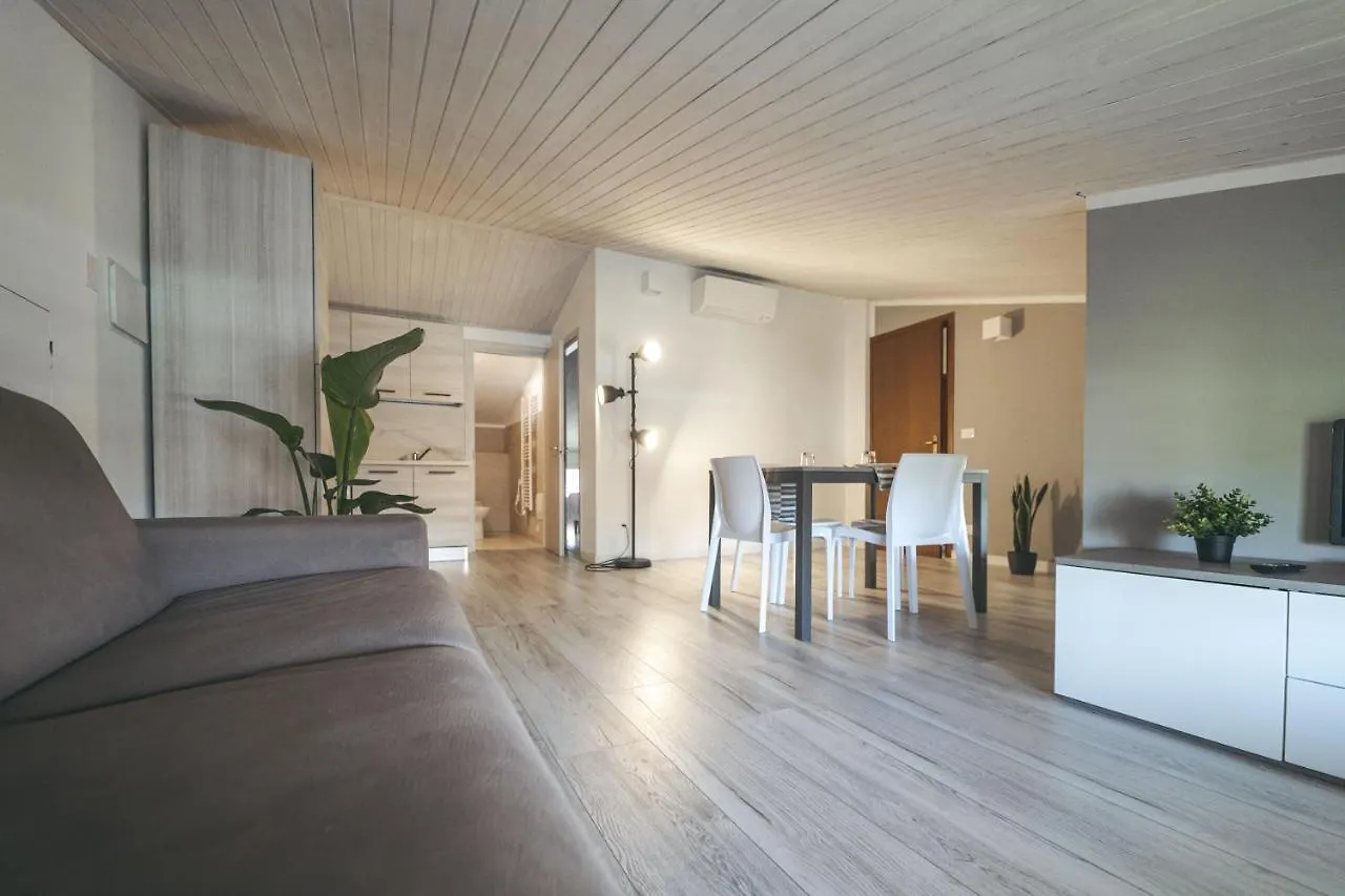 Mansarda Maxi House Desenzano contacts